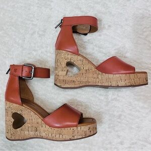NWOT Lucky Brand Wedge Cork Sandals with hearts